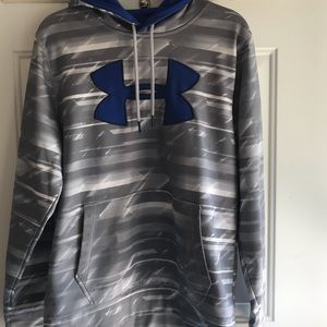 Hooded Men’s Under Armour sweatshirt